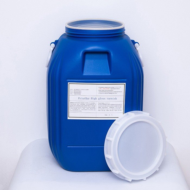 High Gloss v&egrave;ni